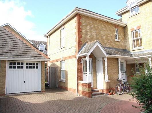 Honnor Gardens, Isleworth, TW7