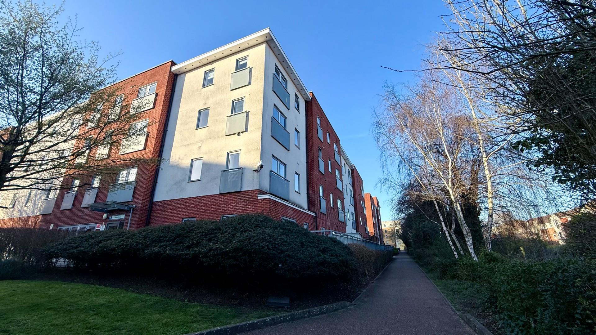 Taywood Road, Northolt, UB5