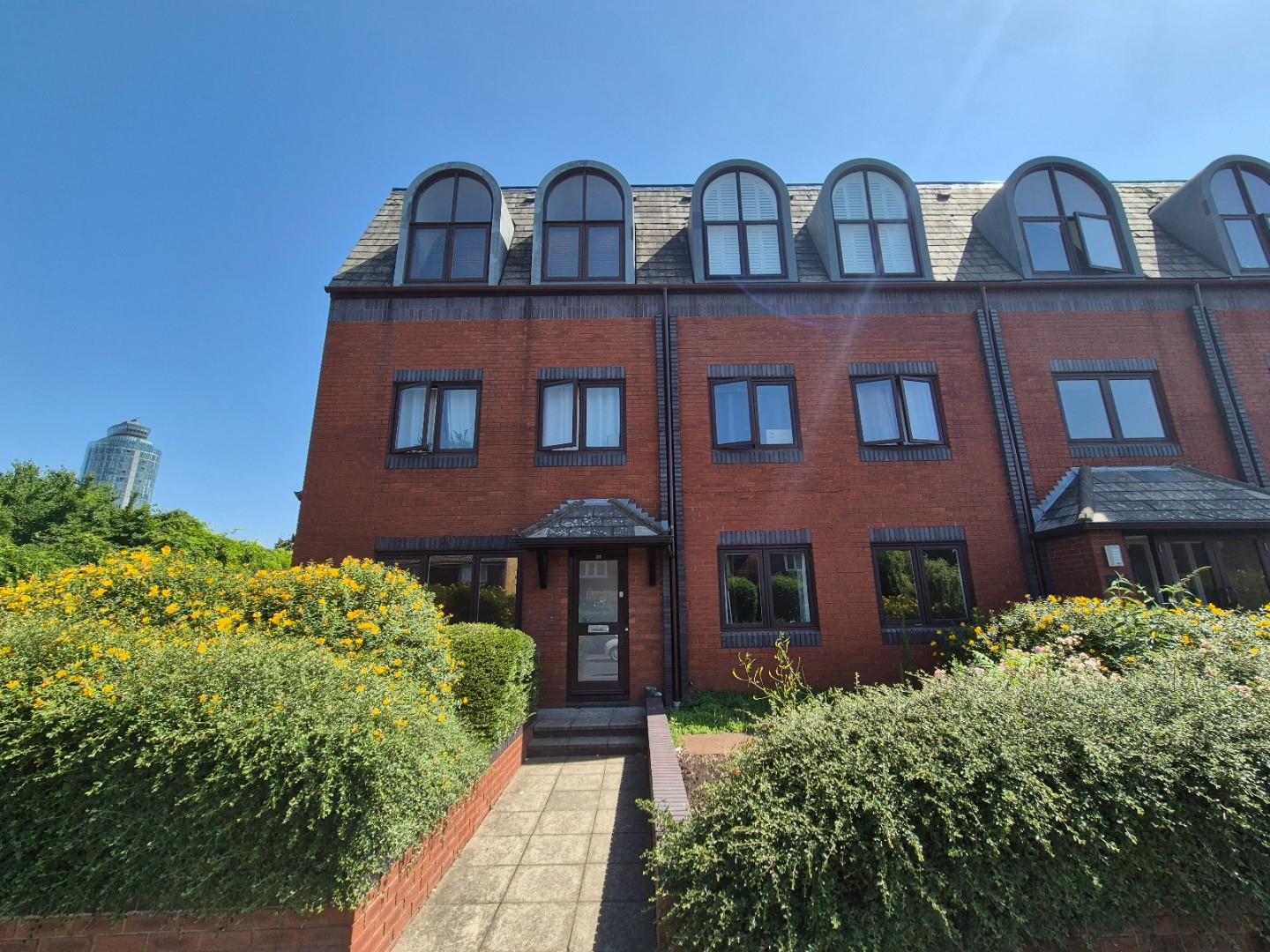Brook Road South, Brentford, TW8