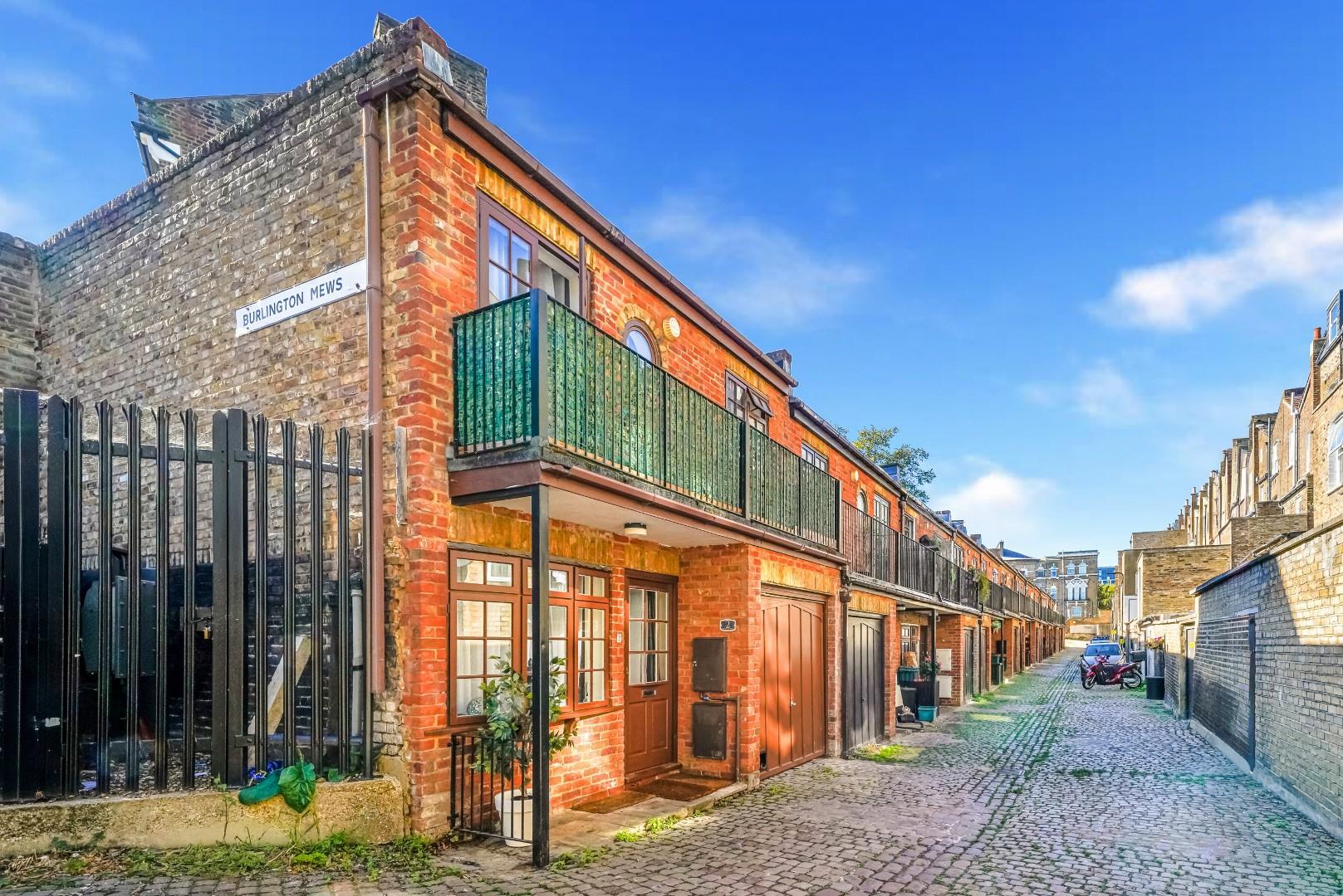 Burlington Mews, Acton, W3