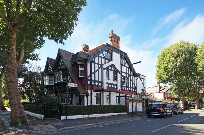 West Lodge Avenue, Acton, W3