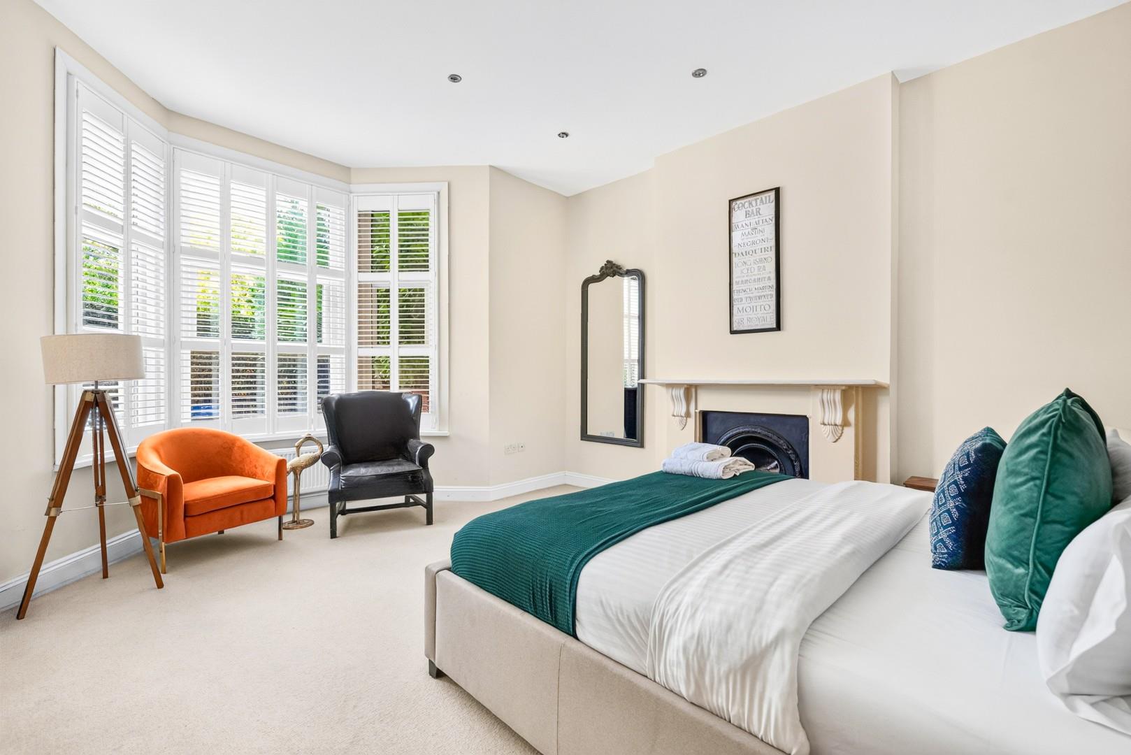 The Vale, Acton, W3