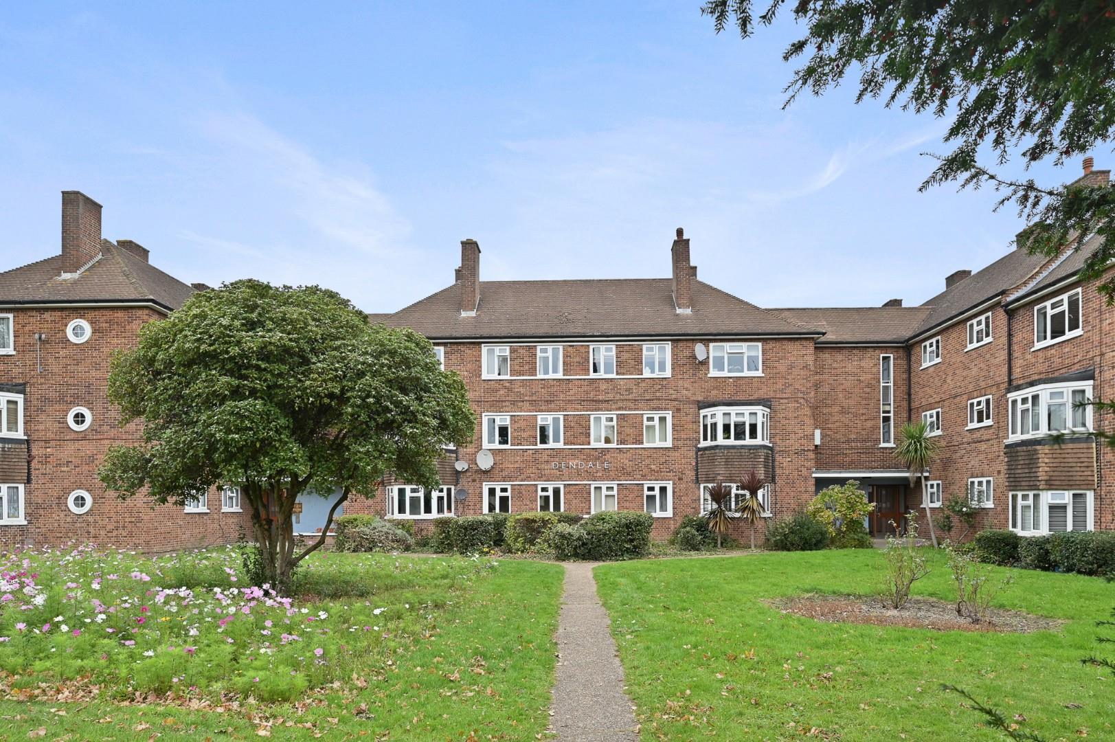 Creswick Road, Acton, W3