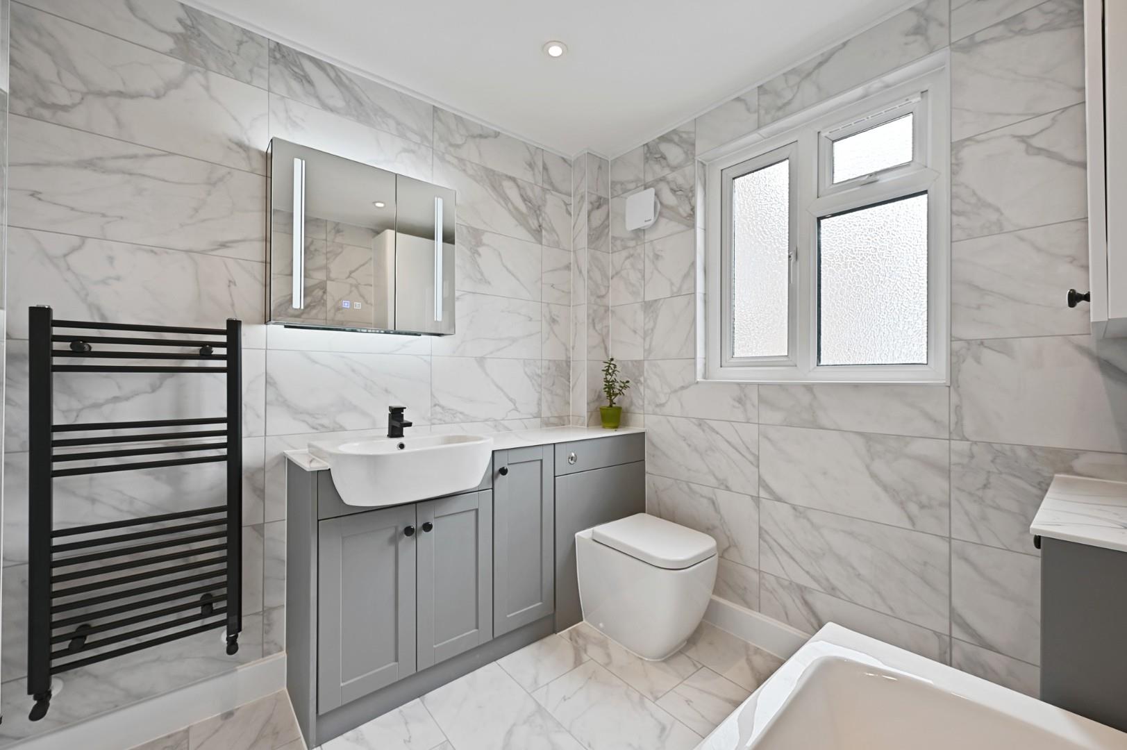 Buxton Gardens, Acton, W3