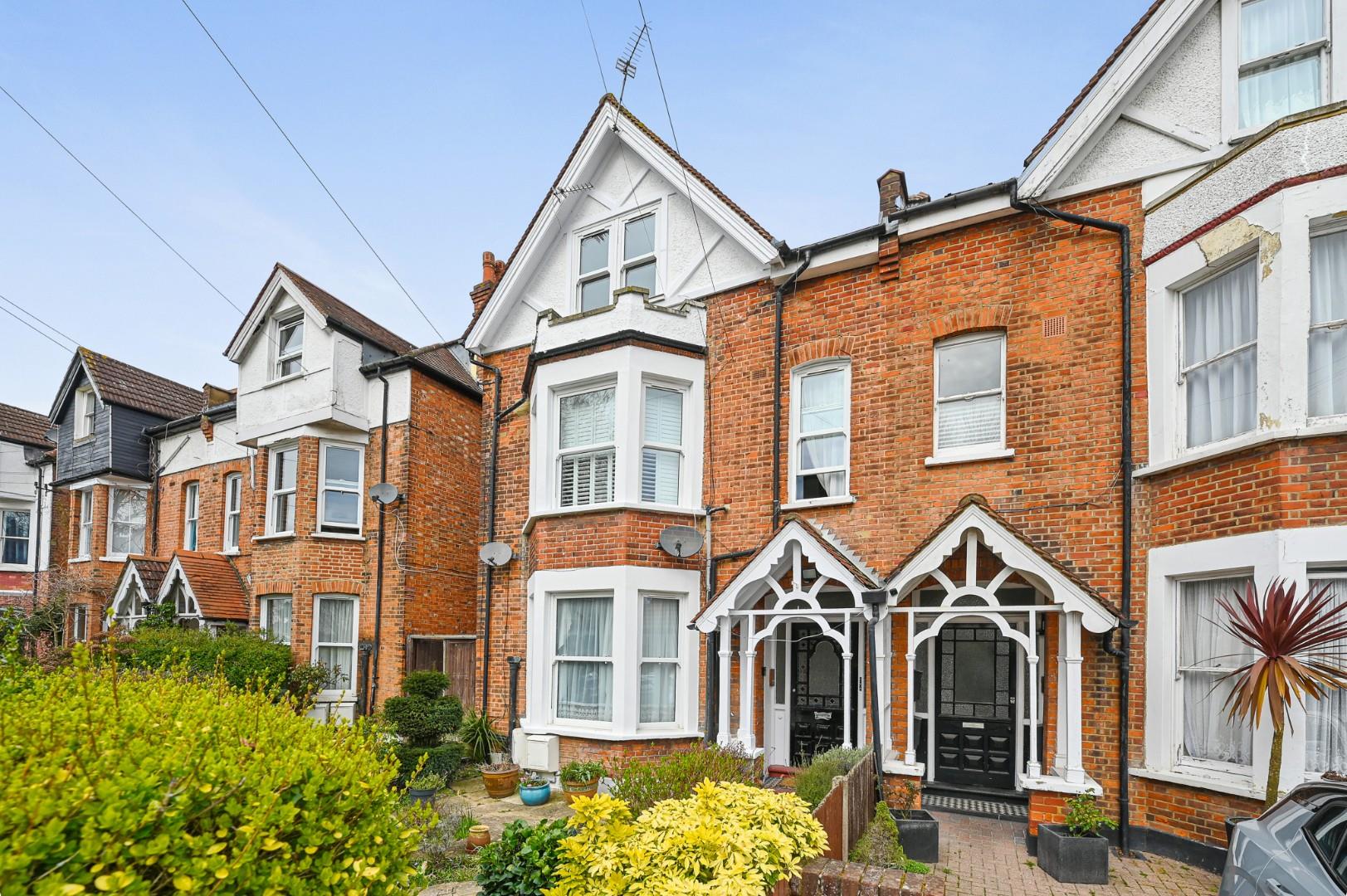 Buxton Gardens, Acton, W3