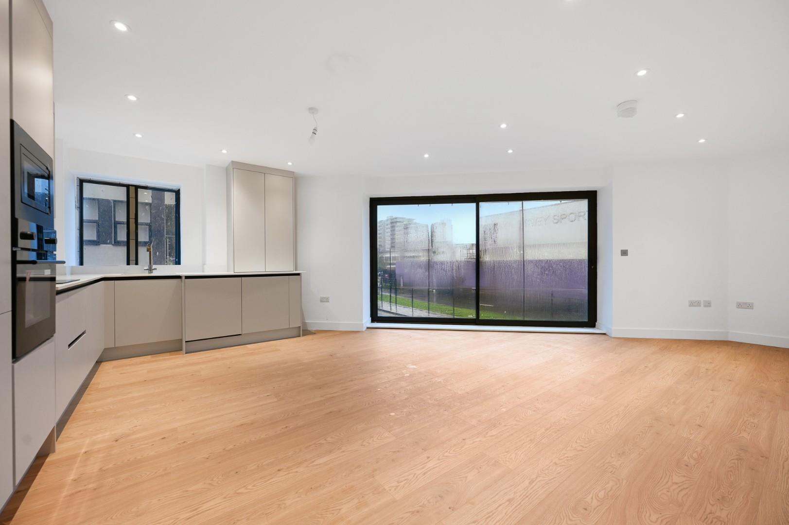 Prince Regent Road, Hounslow, TW3