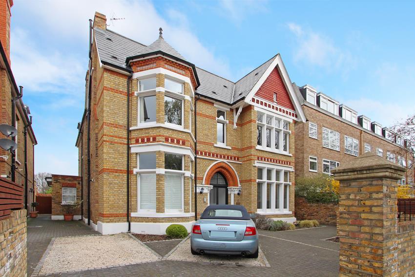Hamilton Road, Ealing, W5