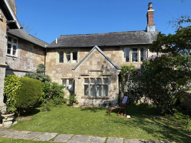 Debourne Manor Drive, Cowes, PO31