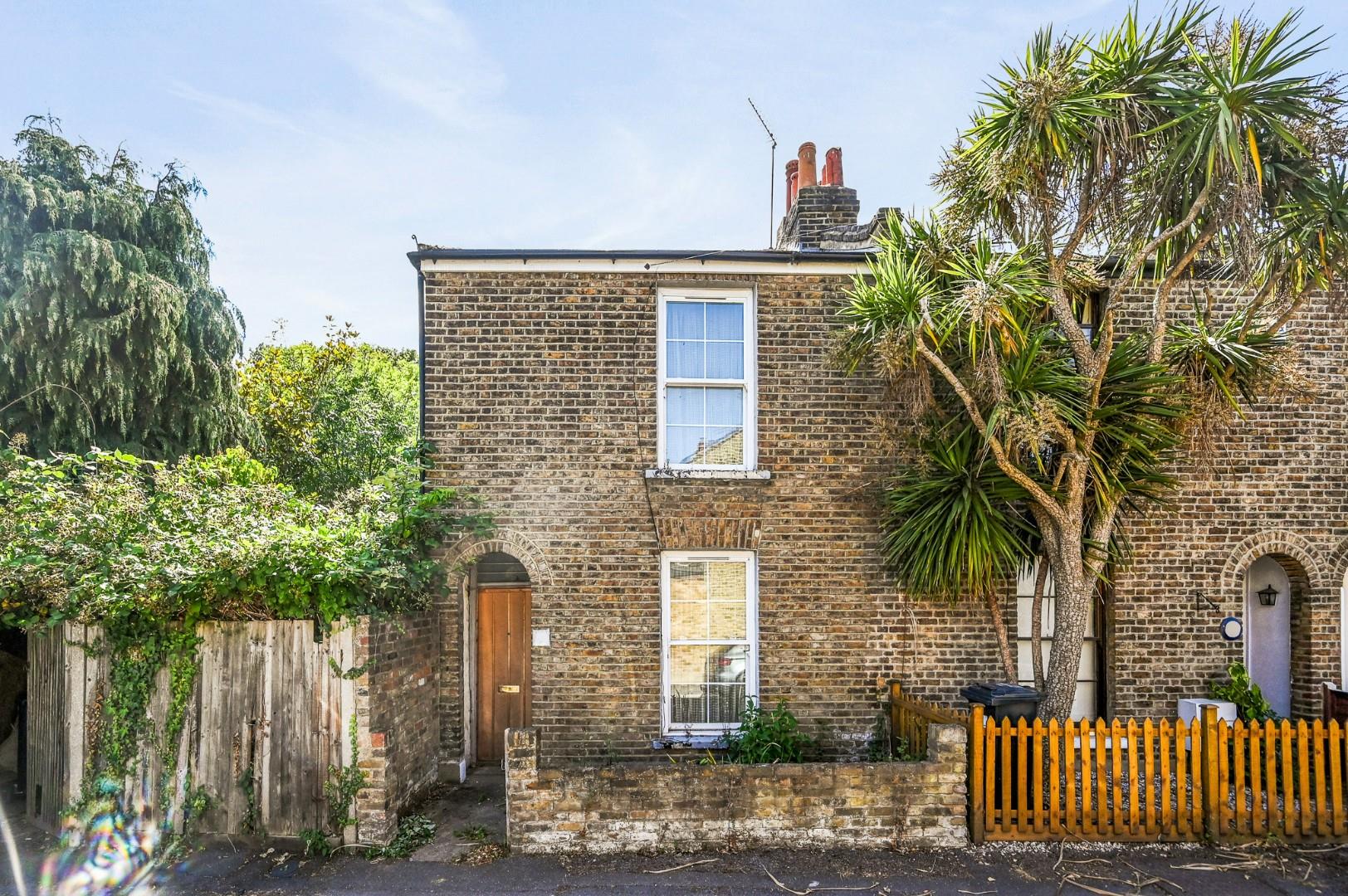 HOUSE WITH LAND: Park Place, Ealing, W5