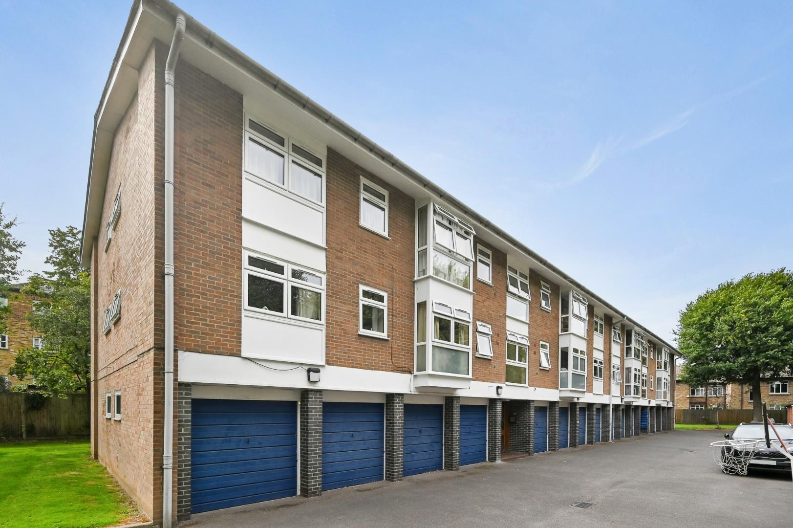 Harriers Close, Ealing, W5