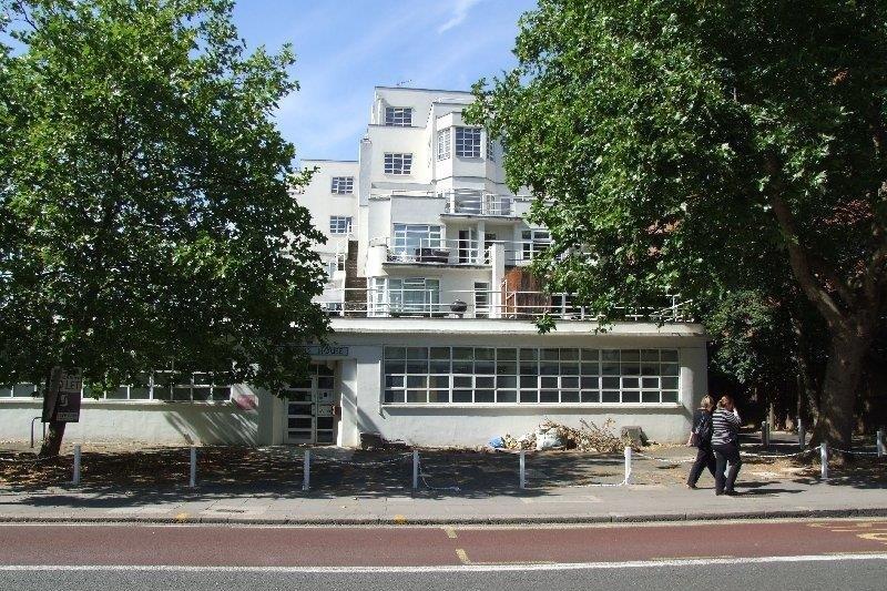 Uxbridge Road, Ealing, W5