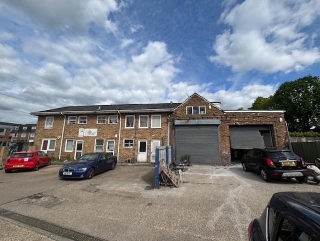 Gore Road, Burnham, SL1