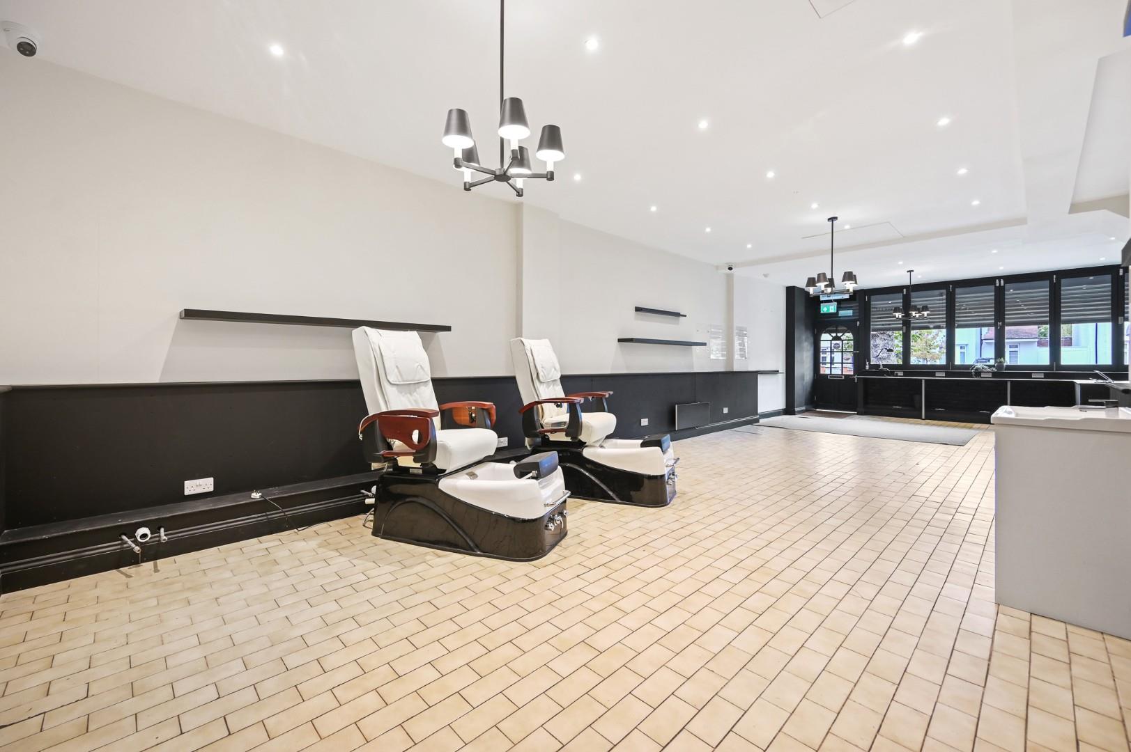 Boston Road, Hanwell, W7