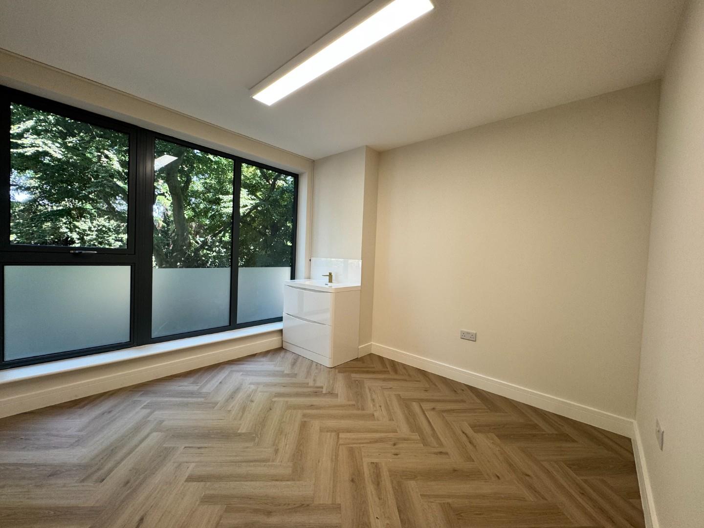 Bollo Lane, Chiswick, W4