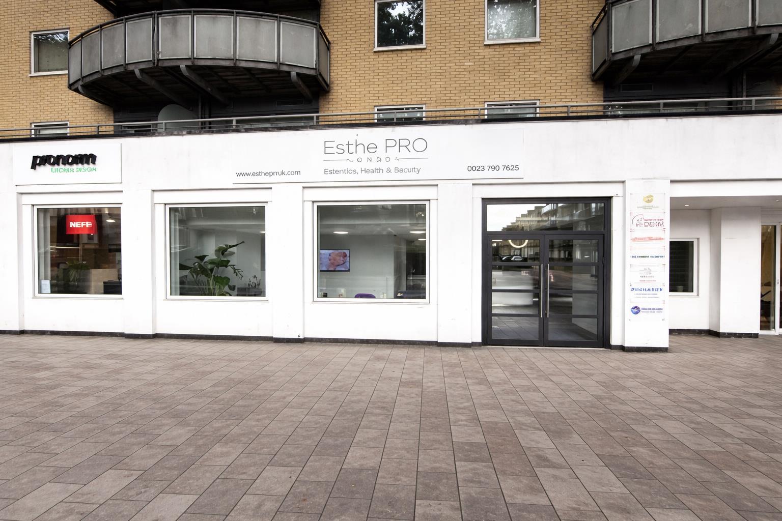 Chiswick High Road, Chiswick, W4