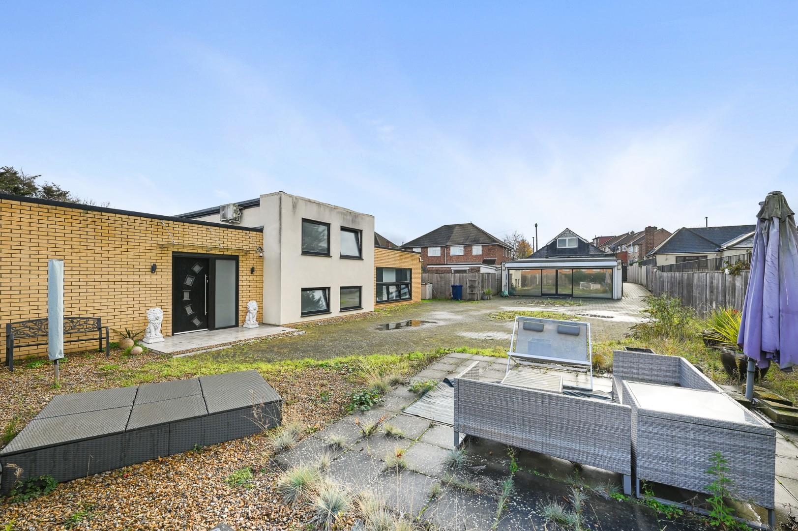 Ferrymead Avenue, Greenford, UB6