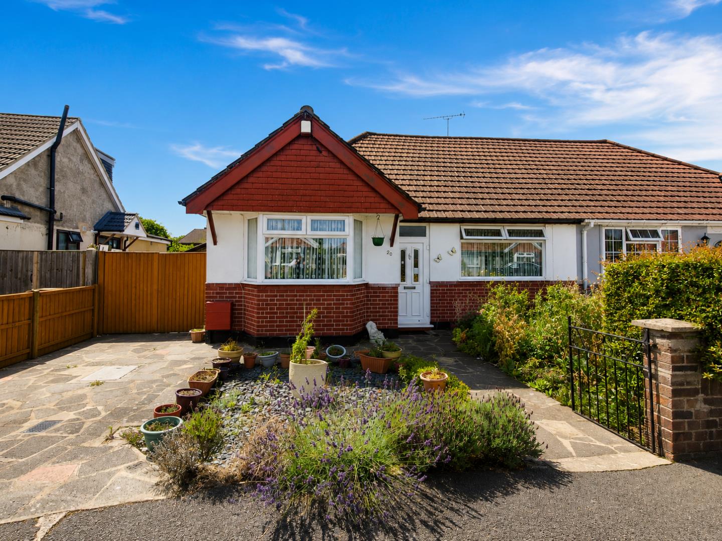 Kingsway, Stanwell, Staines-Upon-Thames