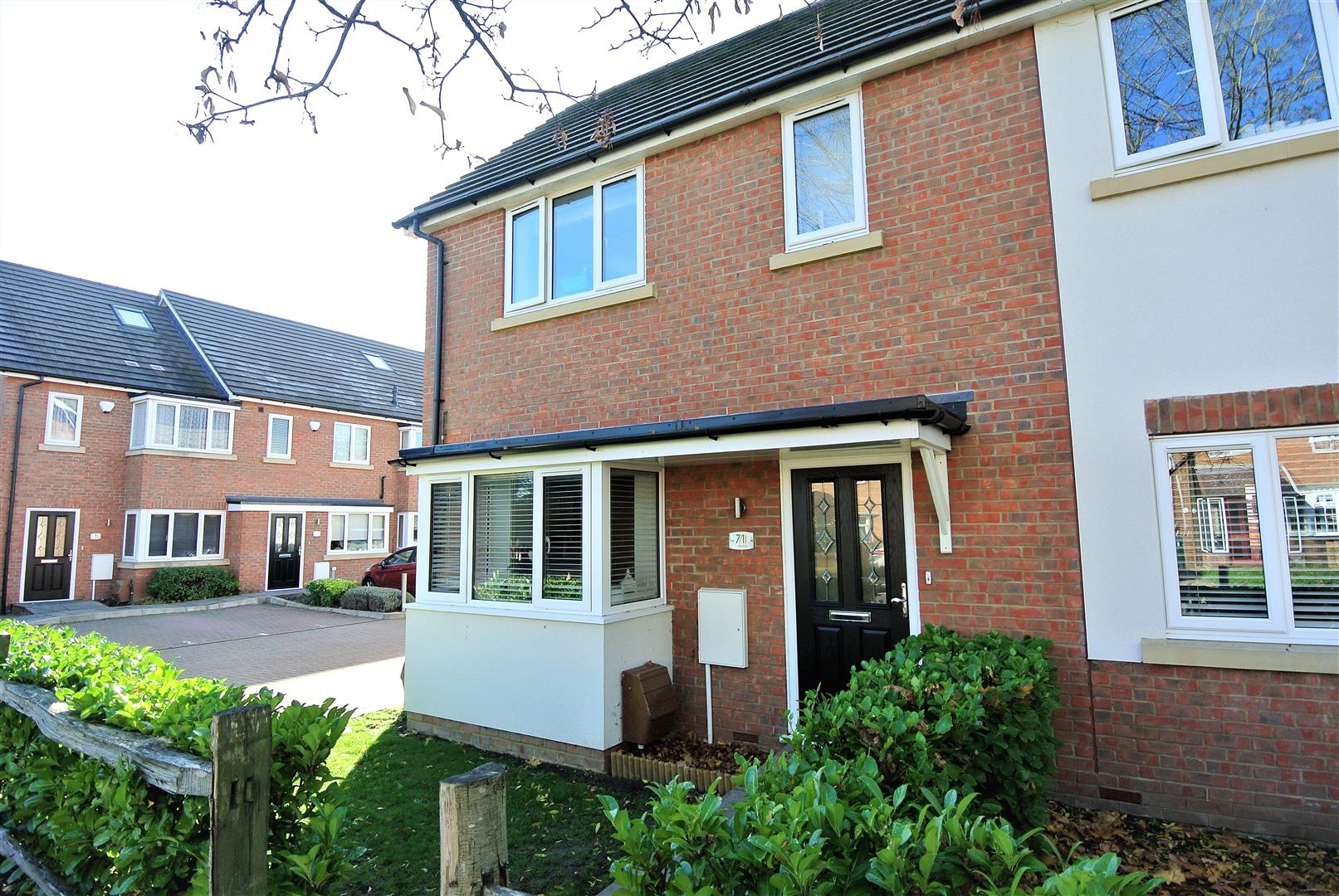 Hadrian Way, Stanwell, Staines-upon-Thames