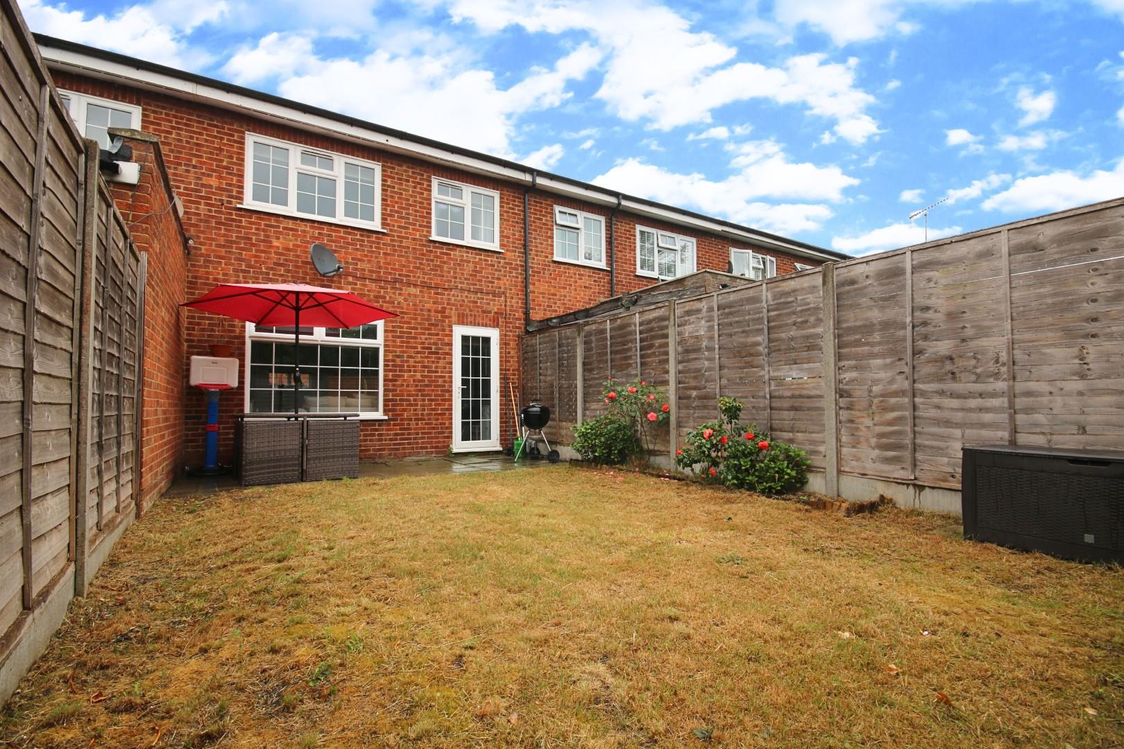 Mill Farm Avenue, Sunbury-on-Thames