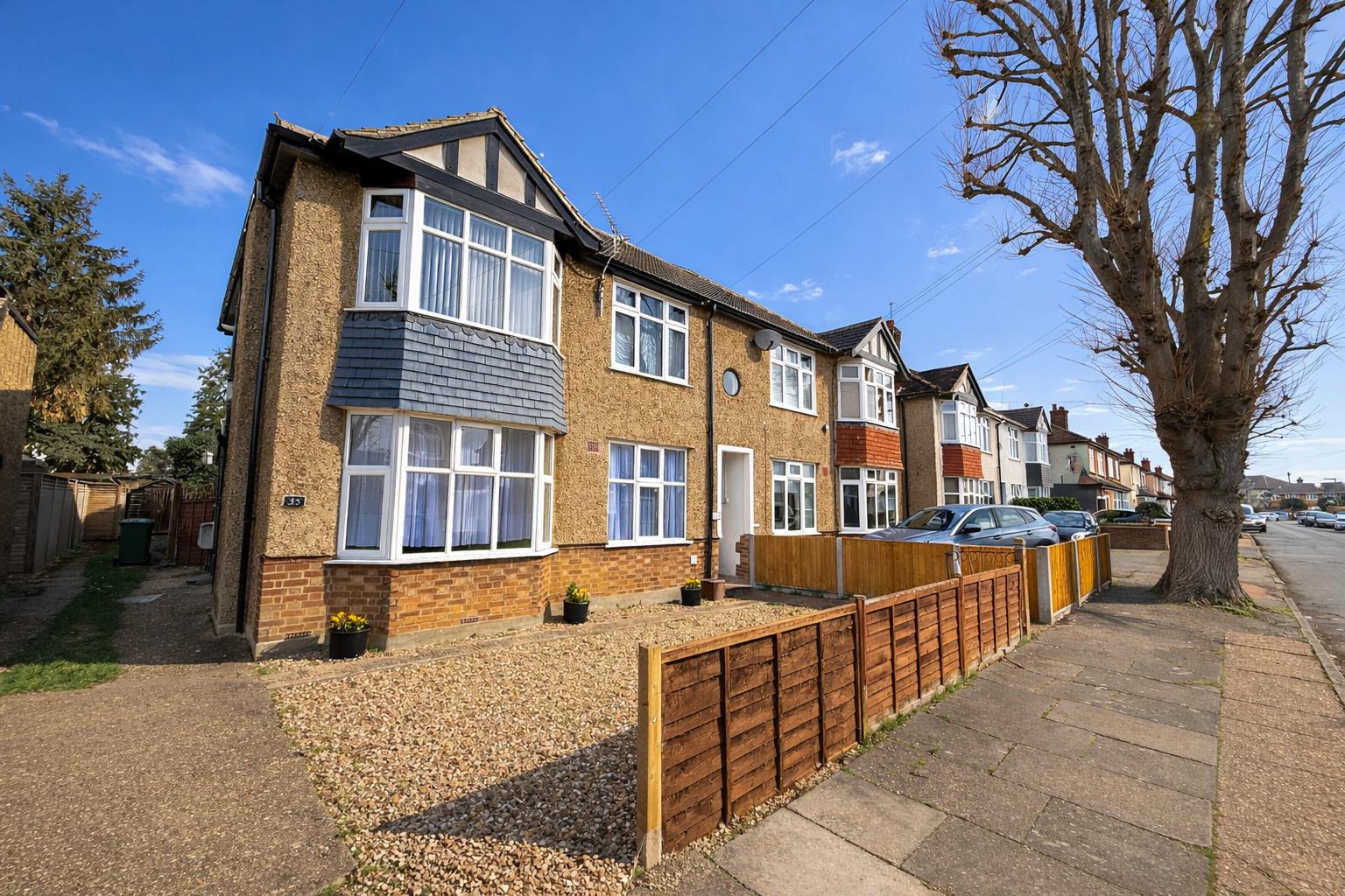 St. Hildas Avenue, Ashford