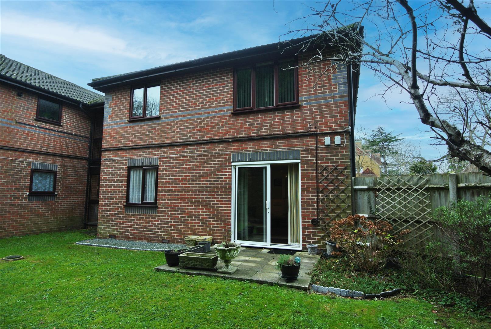 The Doultons, Staines-Upon-Thames