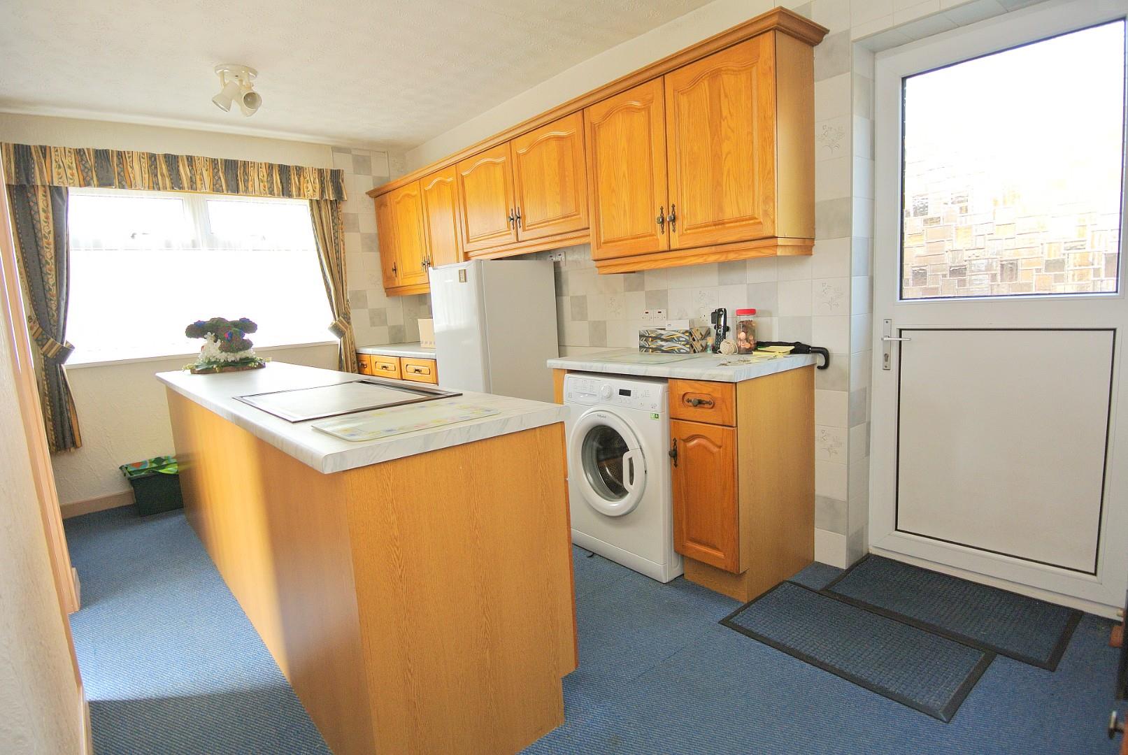 Oak Way, Feltham