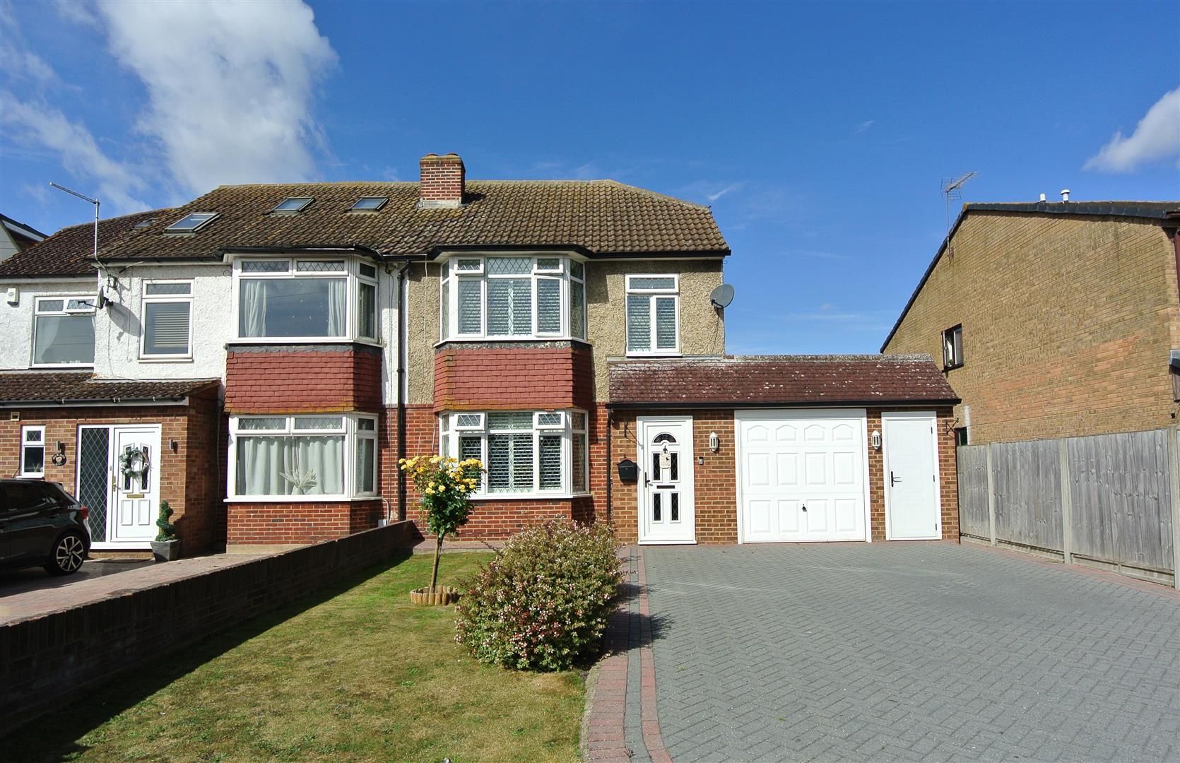 Riverside Place, Stanwell, Staines-Upon-Thames