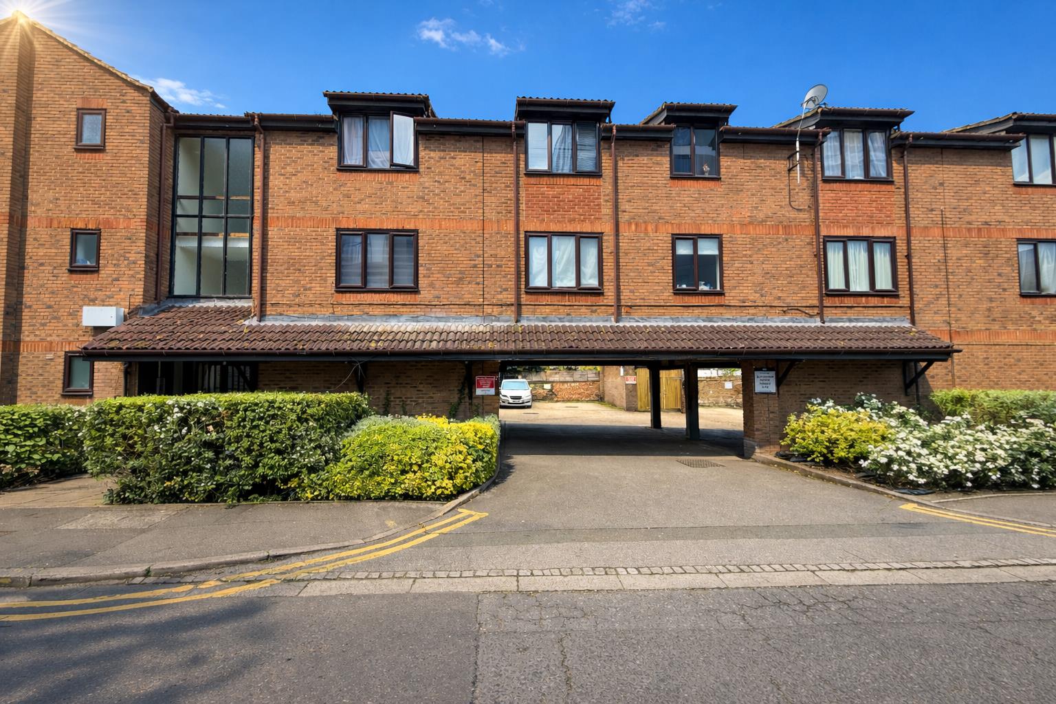 Fairfield Avenue, Staines-Upon-Thames