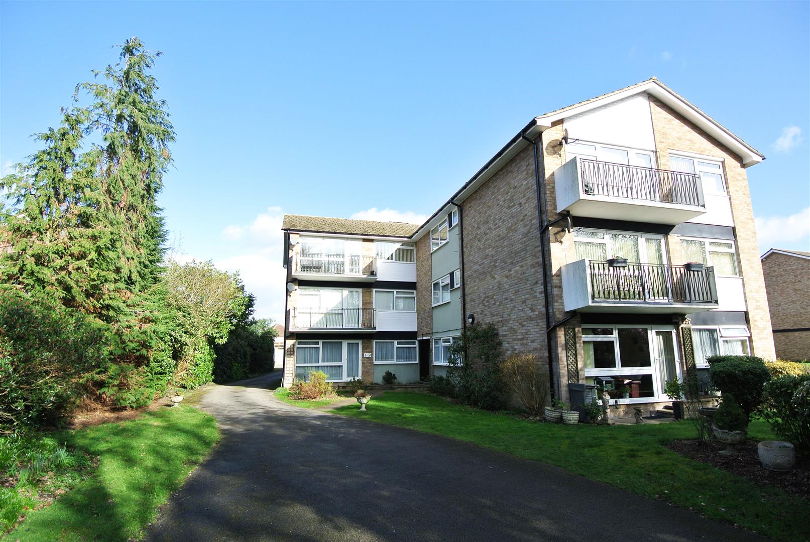 Manor Road, Ashford