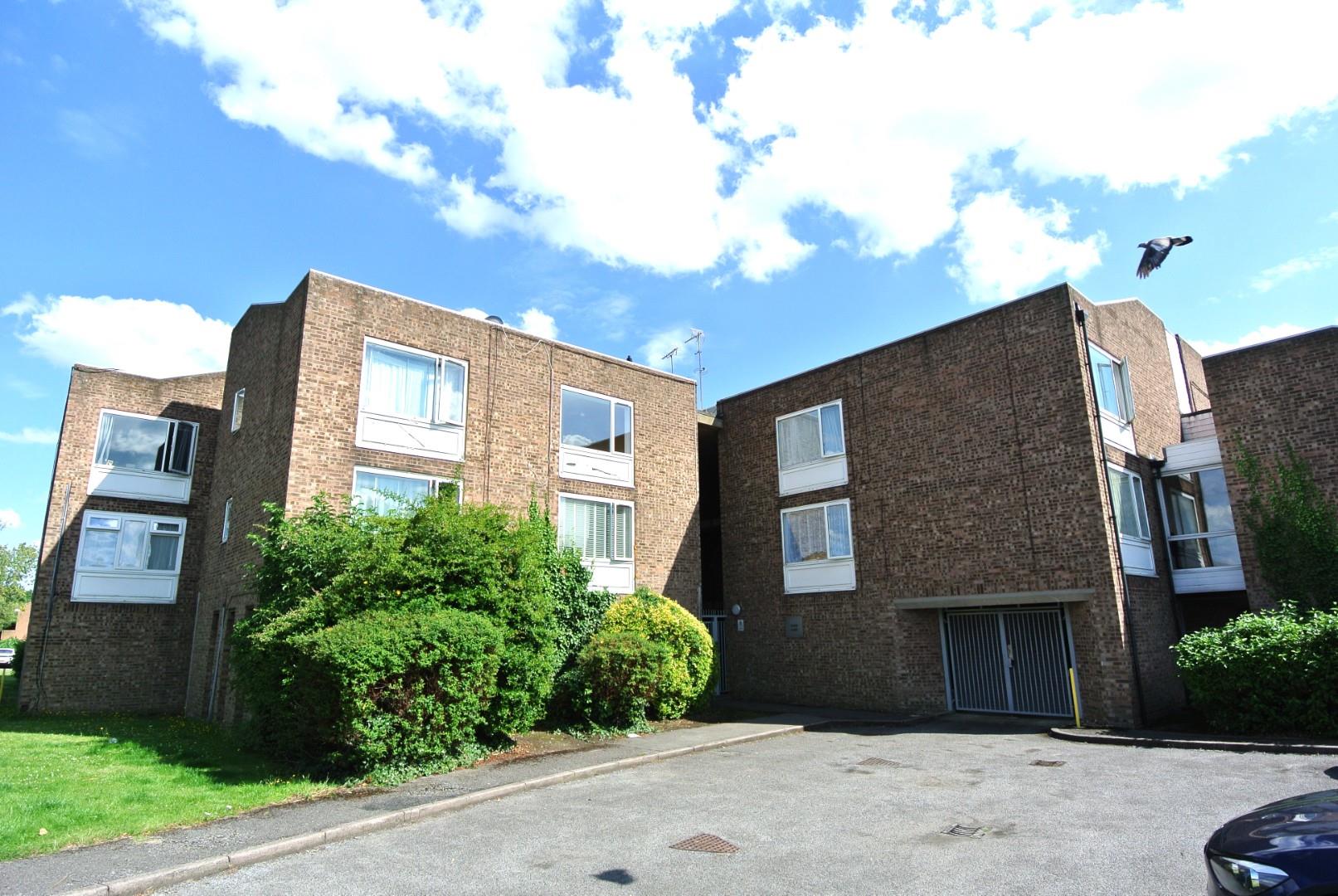 De Havilland Way, Stanwell, Staines-Upon-Thames