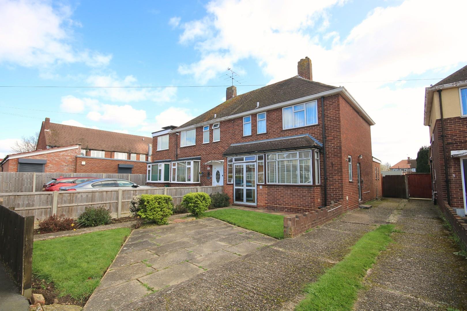 Hogarth Avenue, Ashford