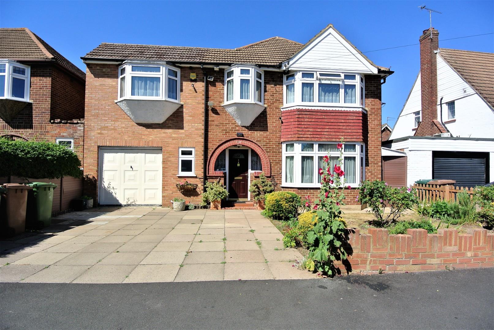 Station Crescent, Ashford
