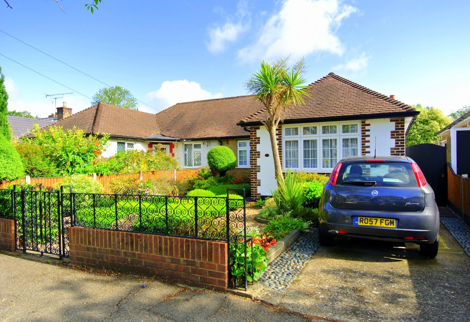 Parkland Grove, Ashford