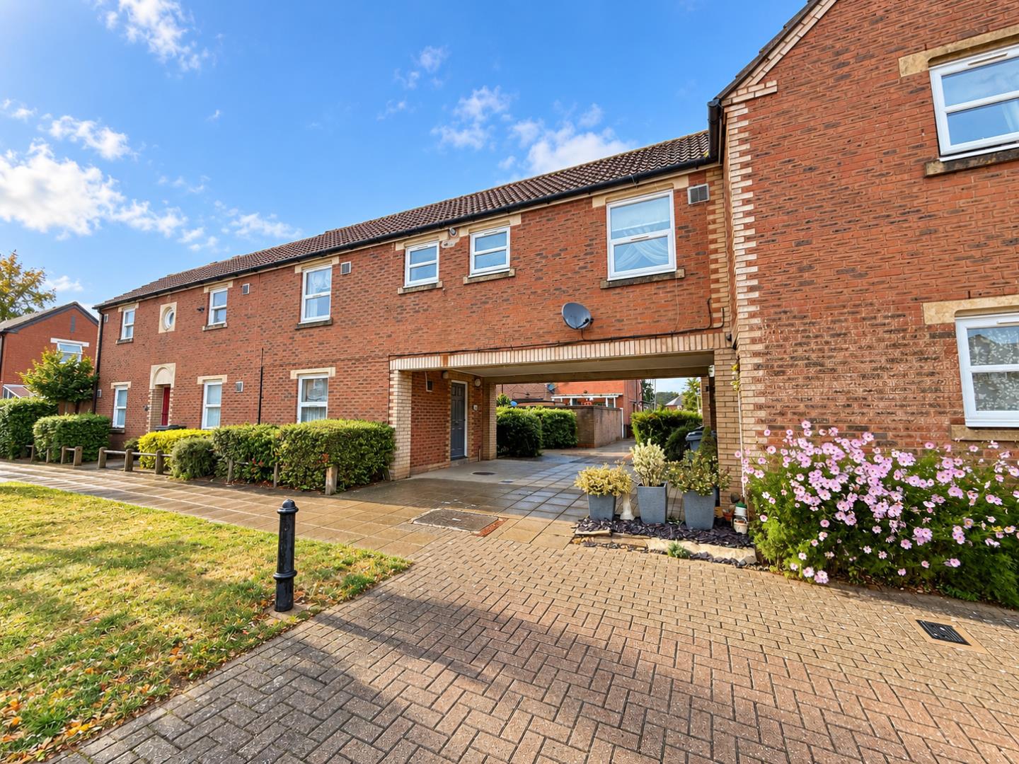 Sledmere Court, Feltham