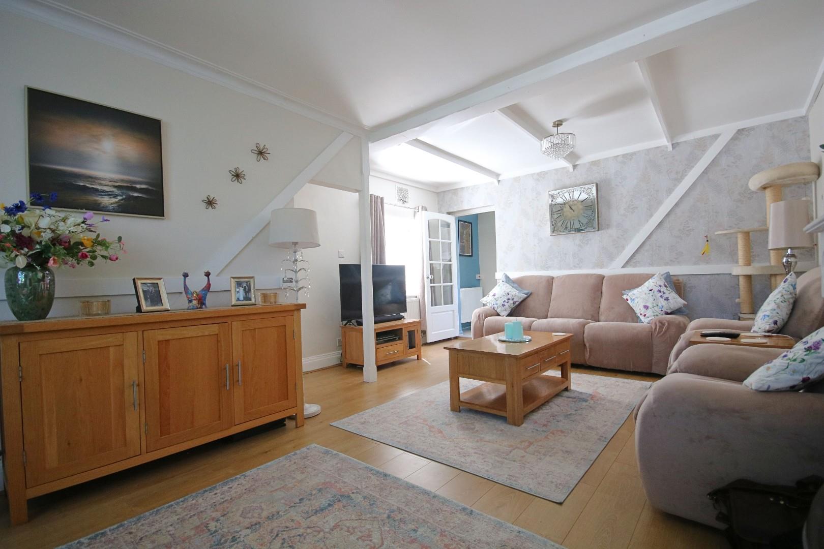Petersfield Road, Staines-Upon-Thames