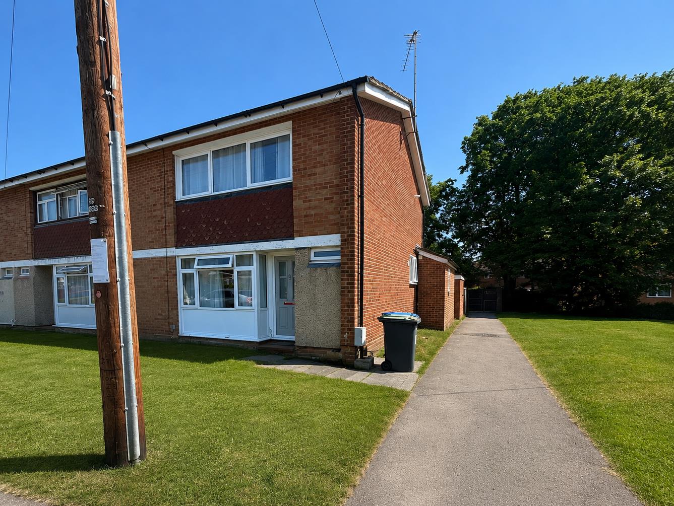Ilex Close, Englefield Green, Egham