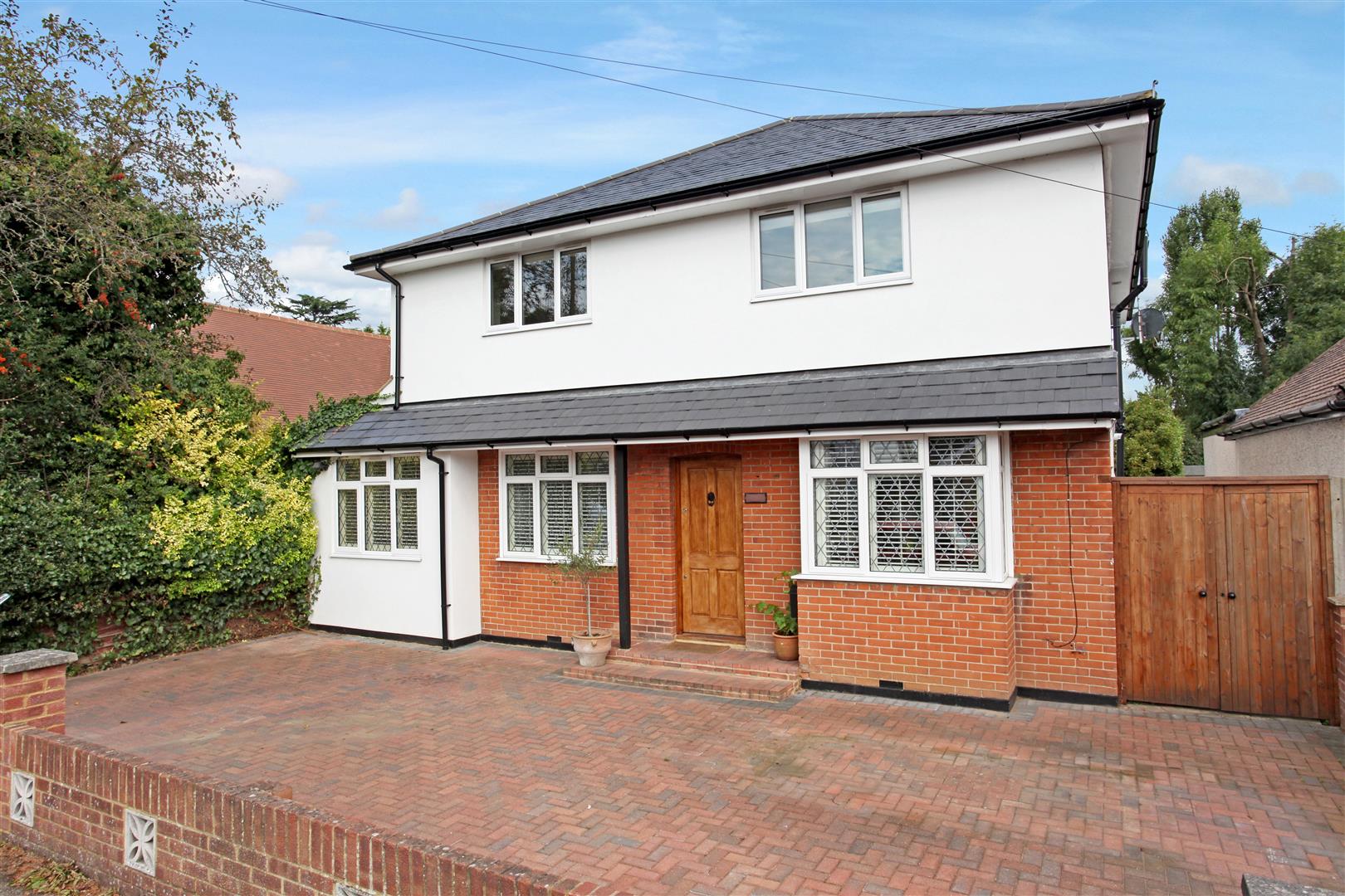 4 Double Bedroom Detached in Egham