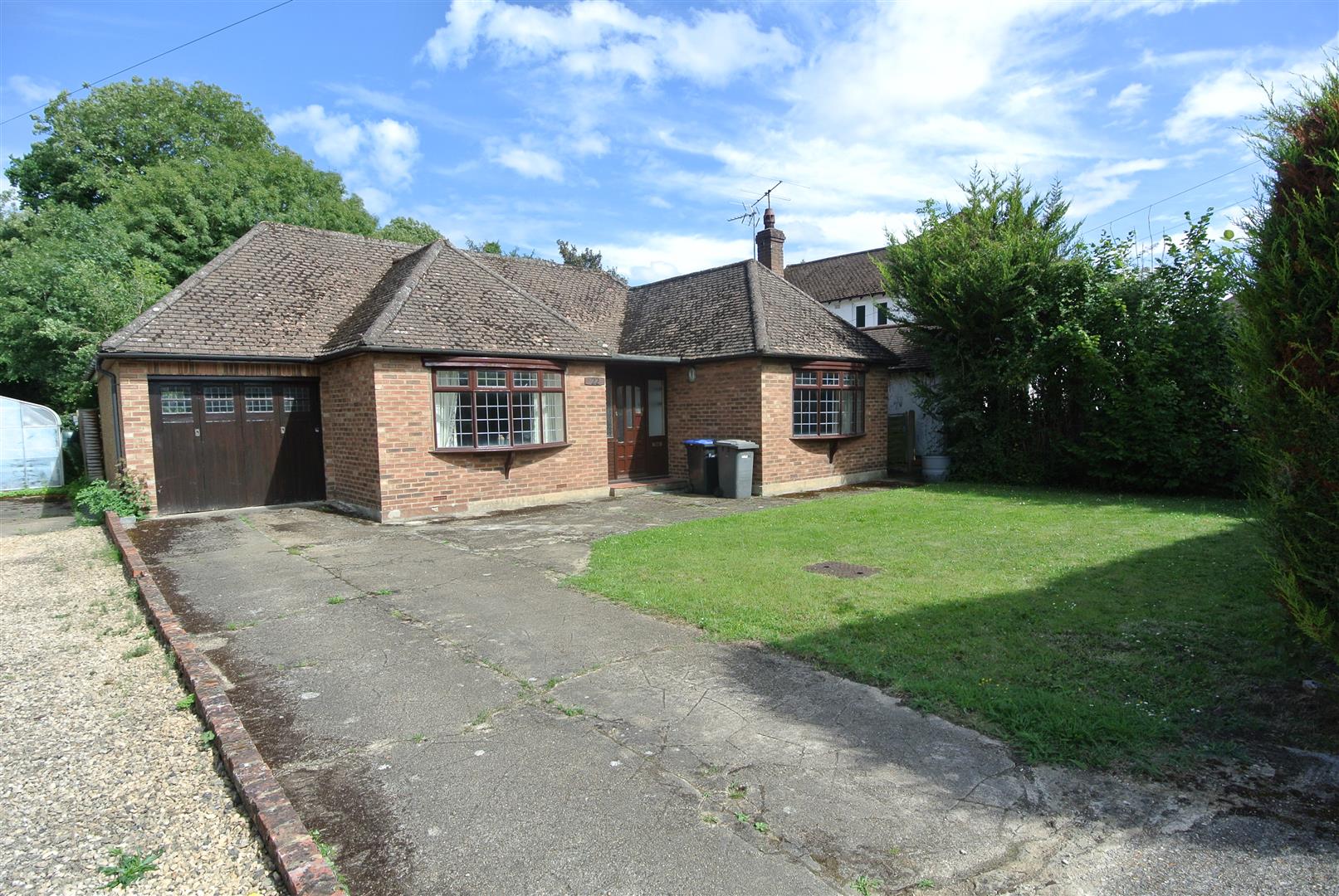 Luddington Avenue, Virginia Water