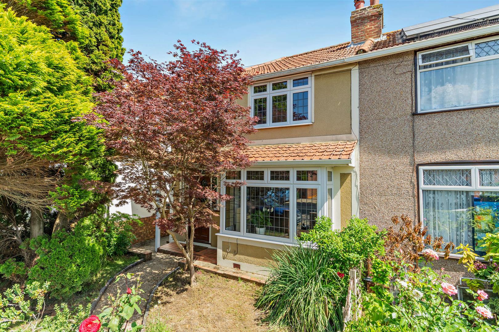 Vegal Crescent, Englefield Green,