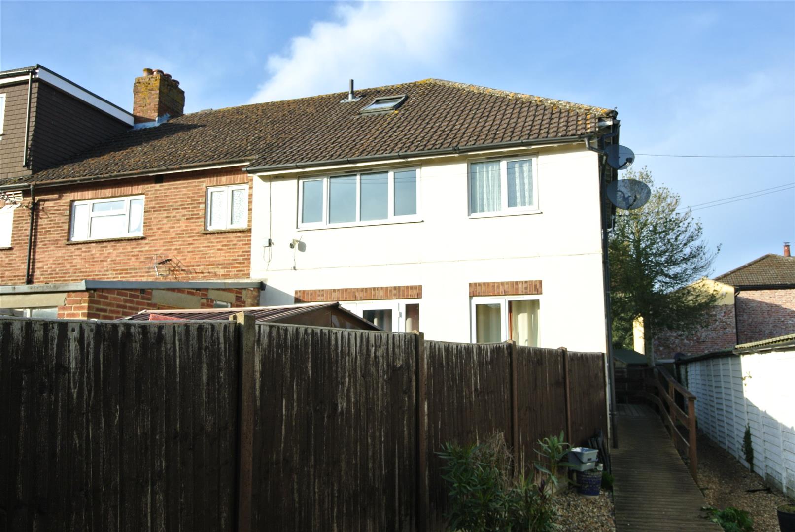 Blays Close, Englefield Green, Egham