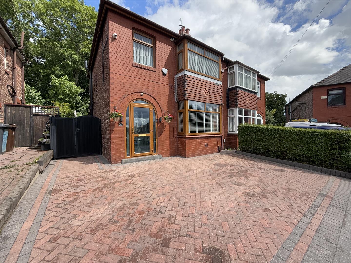 House - Semi-Detached for sale Brownlea Avenue