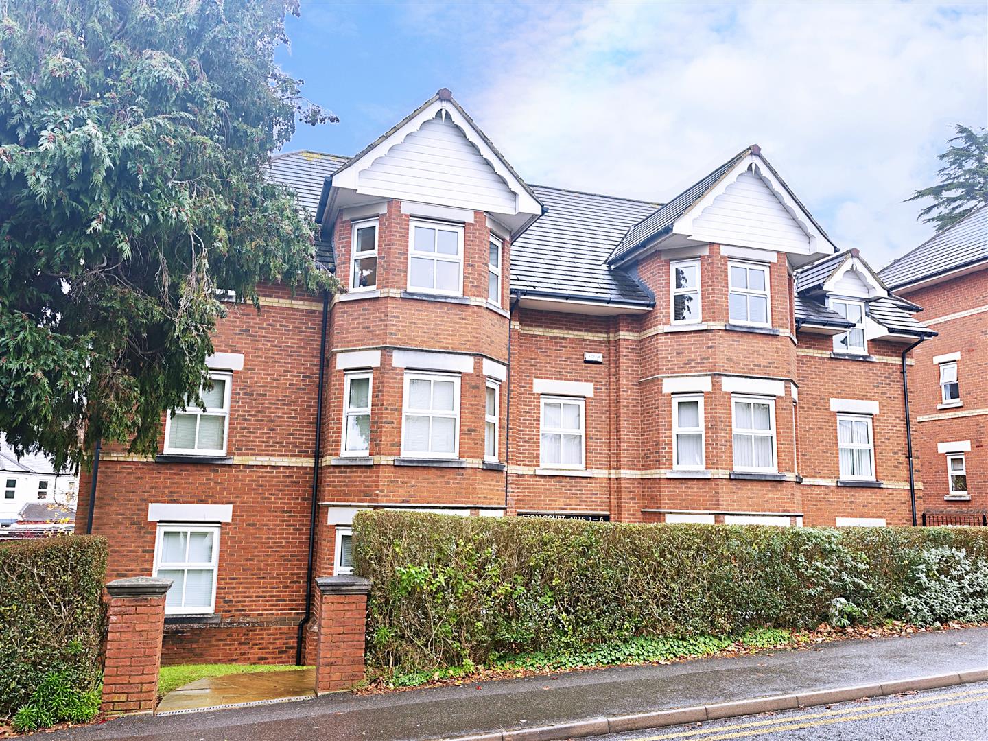 Alumhurst Road, Bournemouth