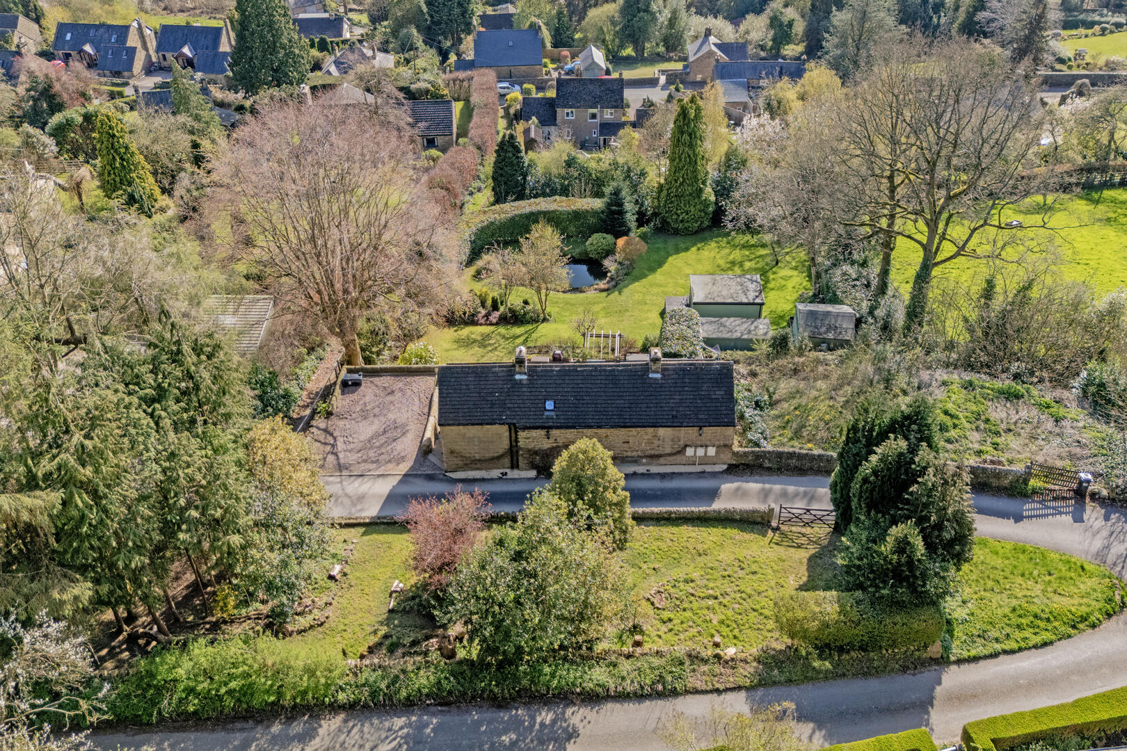 Hill Crest, Bent Lane, Darley Dale, DE4 2HN
