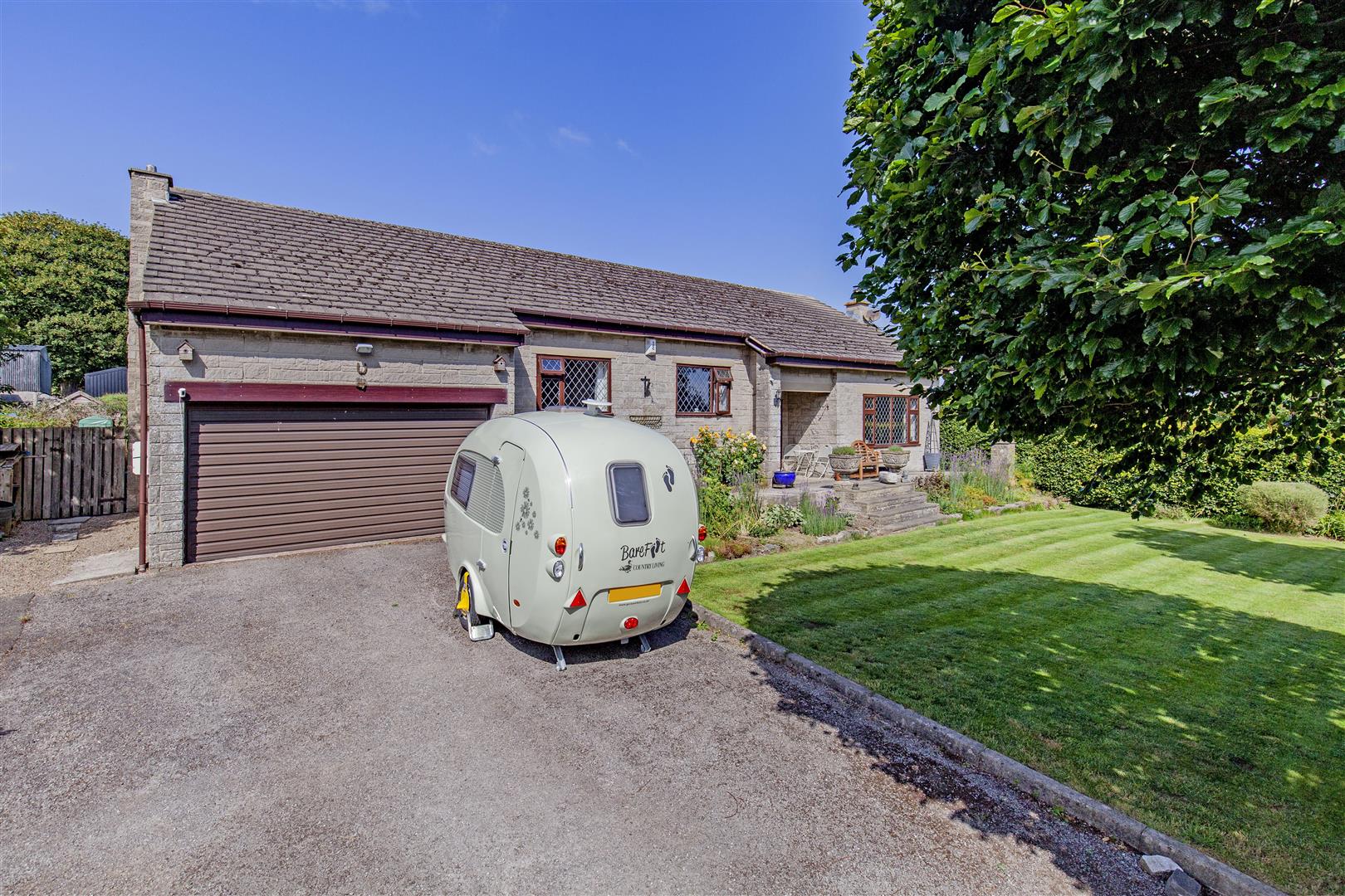 Douglas Lodge, Wardlow, Buxton, Derbyshire, SK17 8RP