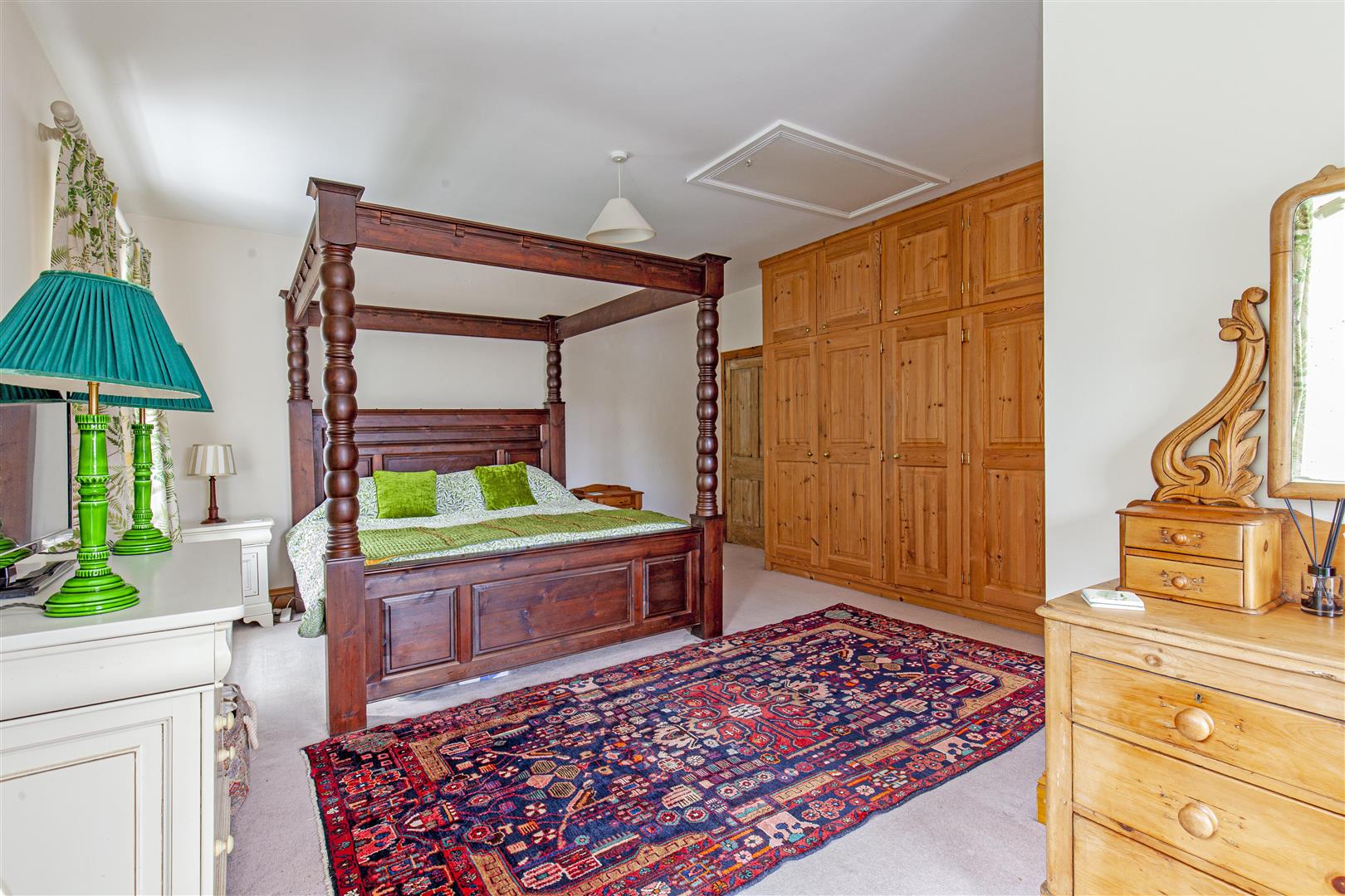 Dakins House, Main Street, Taddington, SK17 9TU