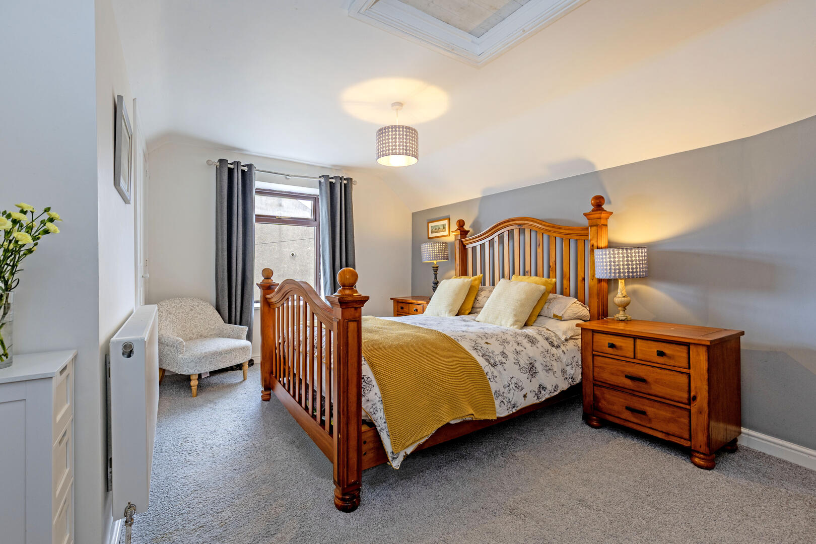 Moorfield, Alma Road, Tideswell, SK17 8ND