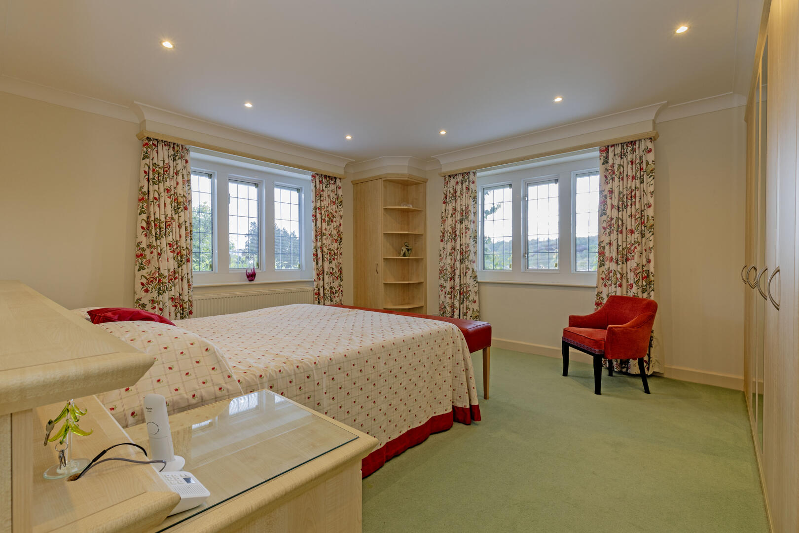 Low Wood, Coombs Road, Bakewell, DE45 1AQ
