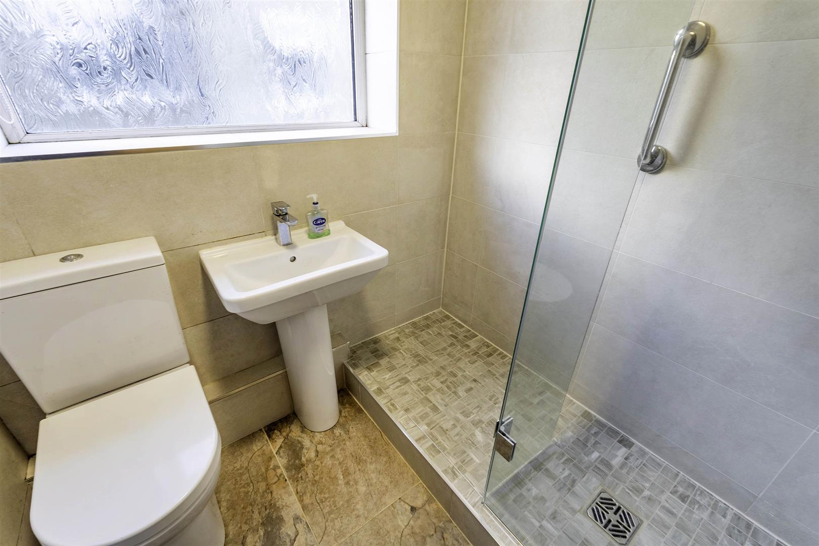 12, Wyedale Crescent, Bakewell, DE45 1BE