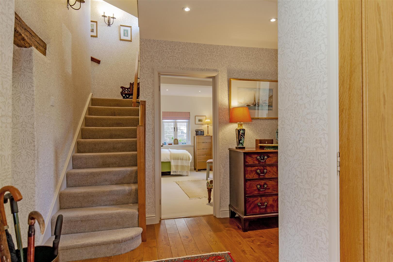 Whetstone Cottage, Eaton Hill, Baslow, DE45 1SB