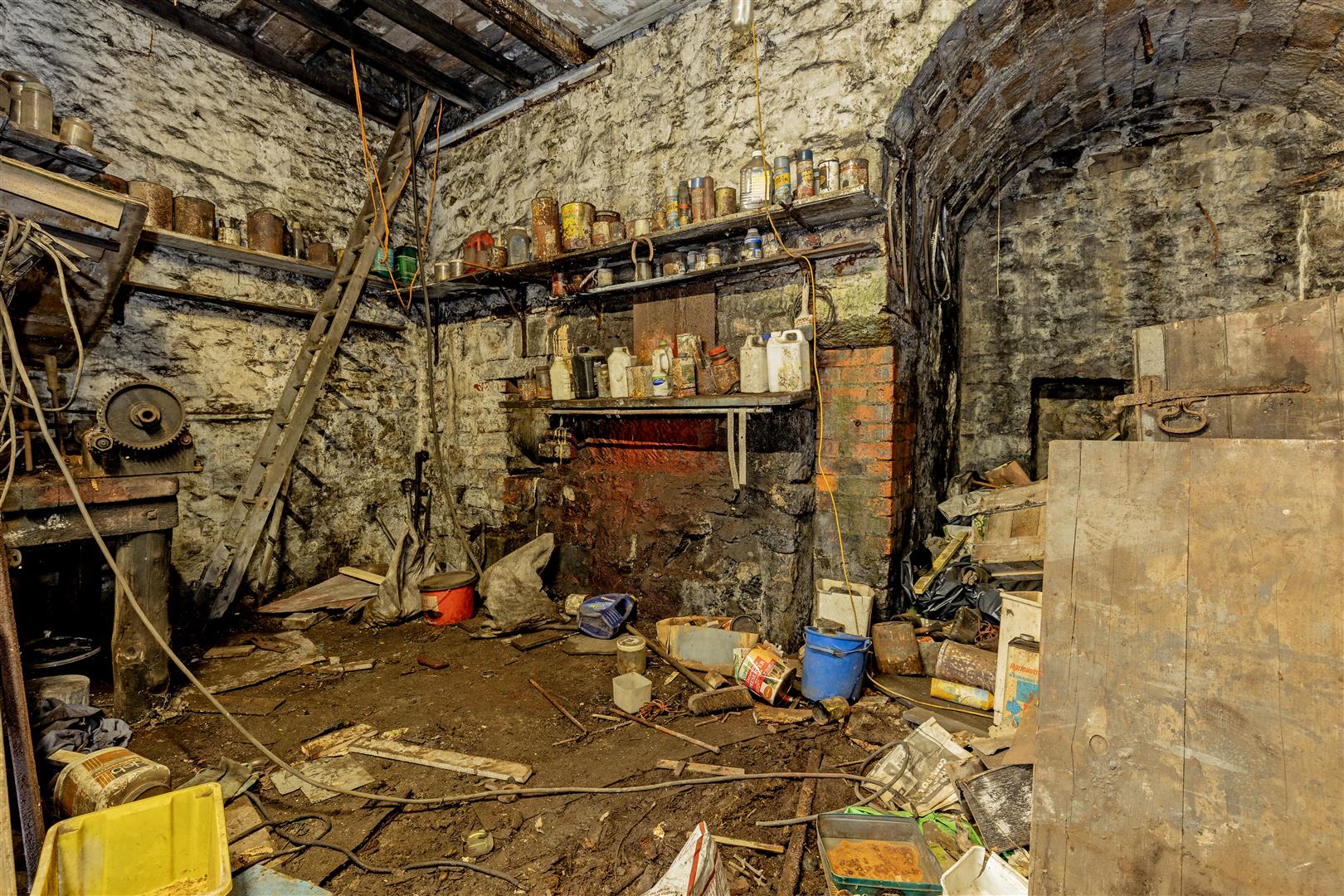 The Blacksmiths Shop, Monyash Road, Bakewell, DE45 1FG